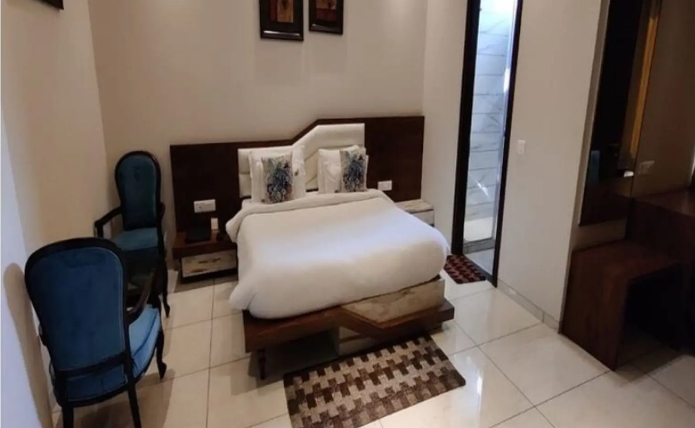 WhatsApp Image 2025-07-12 at 2.04.01 PM